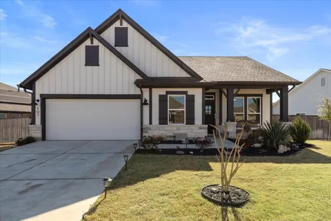 $499,900 | 107 Freeman Day Drive, Bastrop, TX 78602