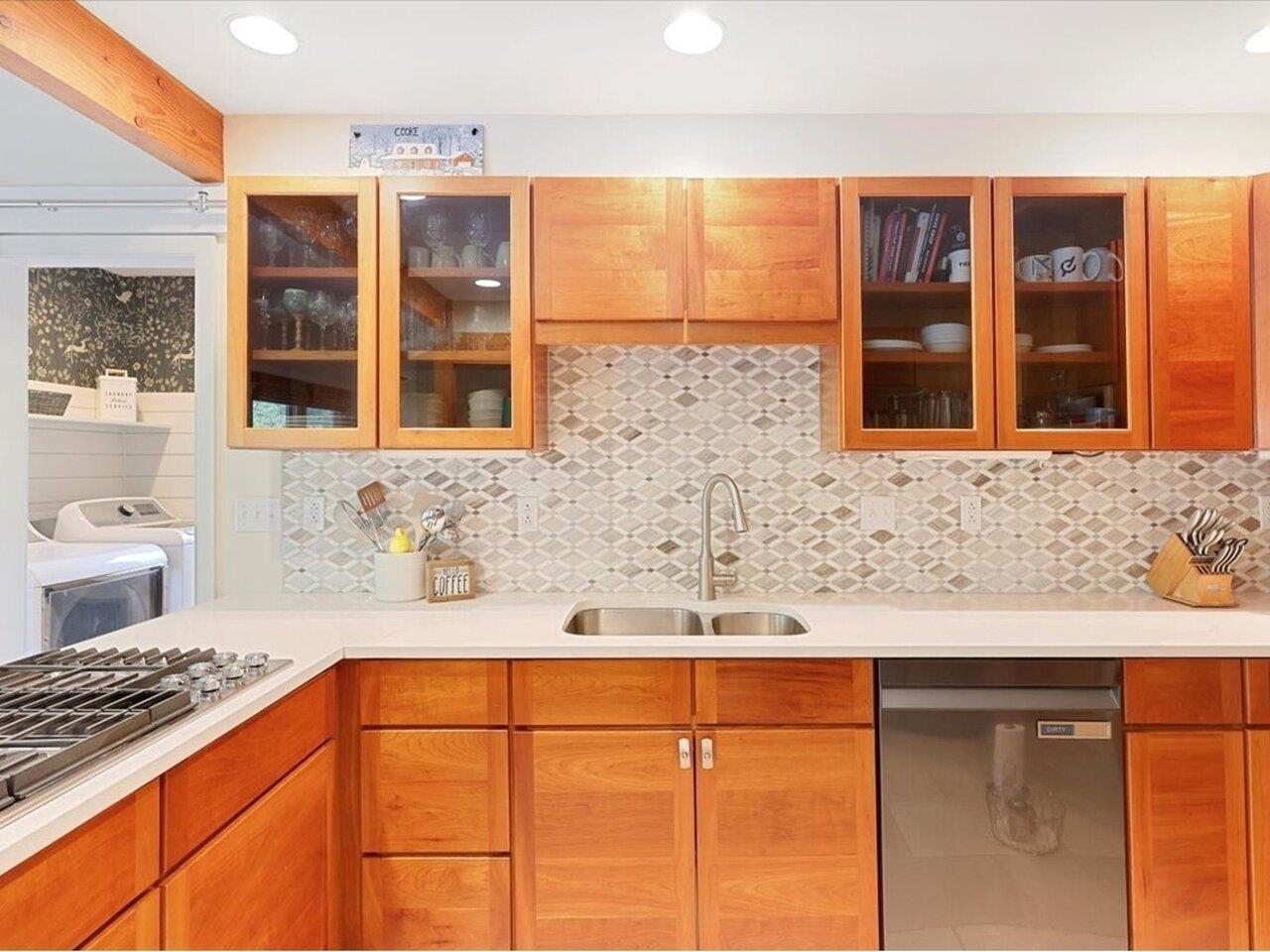 640 Round Barn Road Ferrisburgh, VT 05456 - Photo 11 of 48