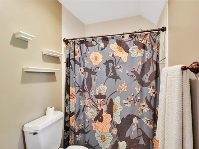 $799,000 | 640 Round Barn Road, Ferrisburgh, VT 05456