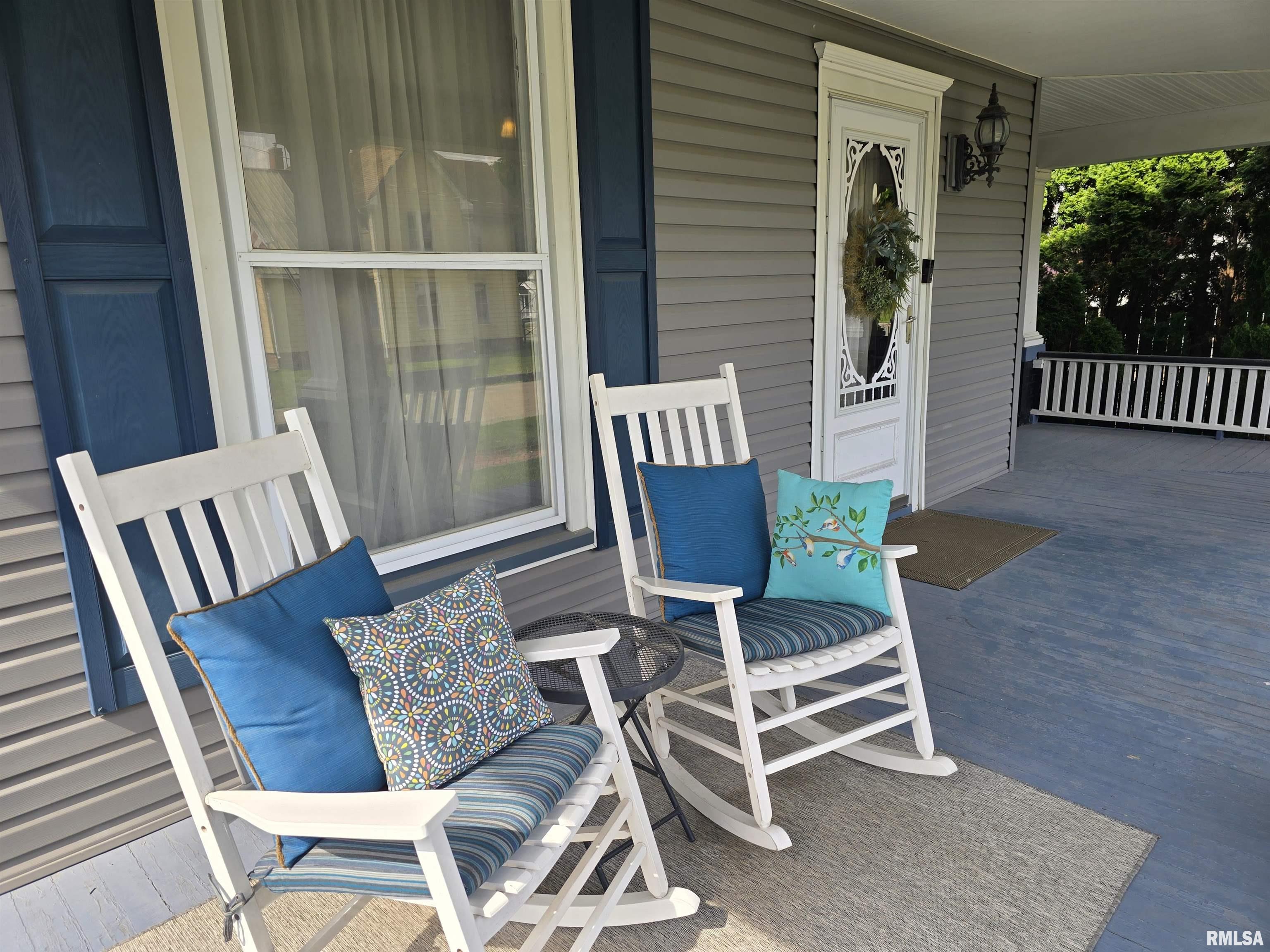 131 West Olive Street Canton, IL 61520 - Photo 4 of 76