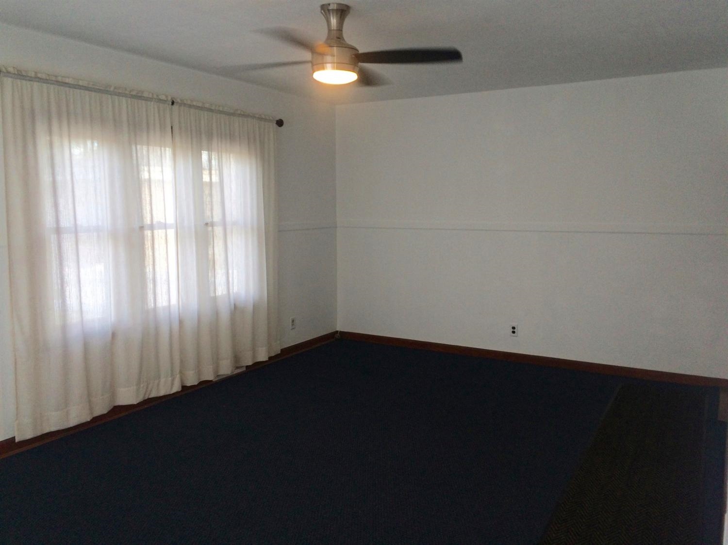 145 North Wood Street Griffith, IN 46319 - Photo 4 of 10 1500x1124