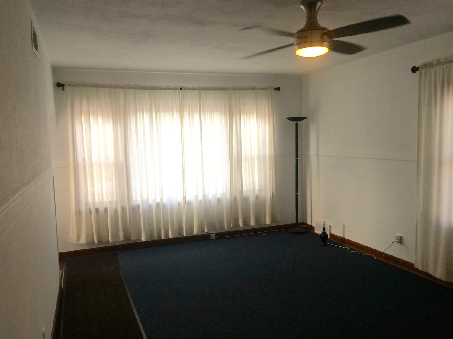 145 North Wood Street Griffith, IN 46319 - Photo 6 of 10 1500x1124