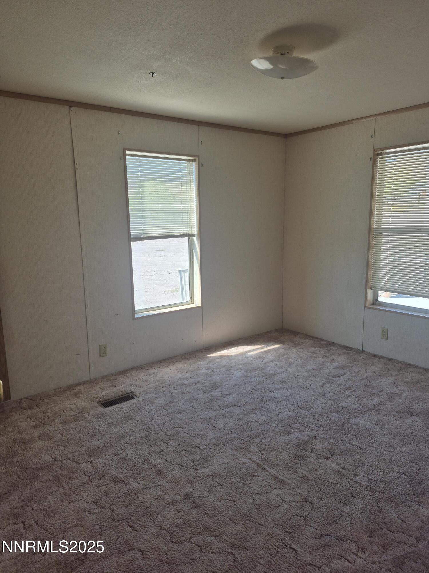 610 Sutro Springs Road Dayton, NV 89403 - Photo 7 of 14 20250926_124616