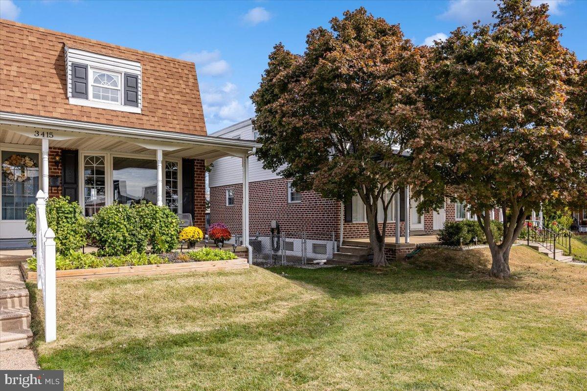 3415 Holyoke Road Philadelphia, PA 19114 - Photo 5 of 37 Charming home with lush landscaping.
