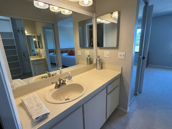 $2,900 | 801 Sabal Ridge Circle, Unit H, Palm Beach Gardens, FL 33418