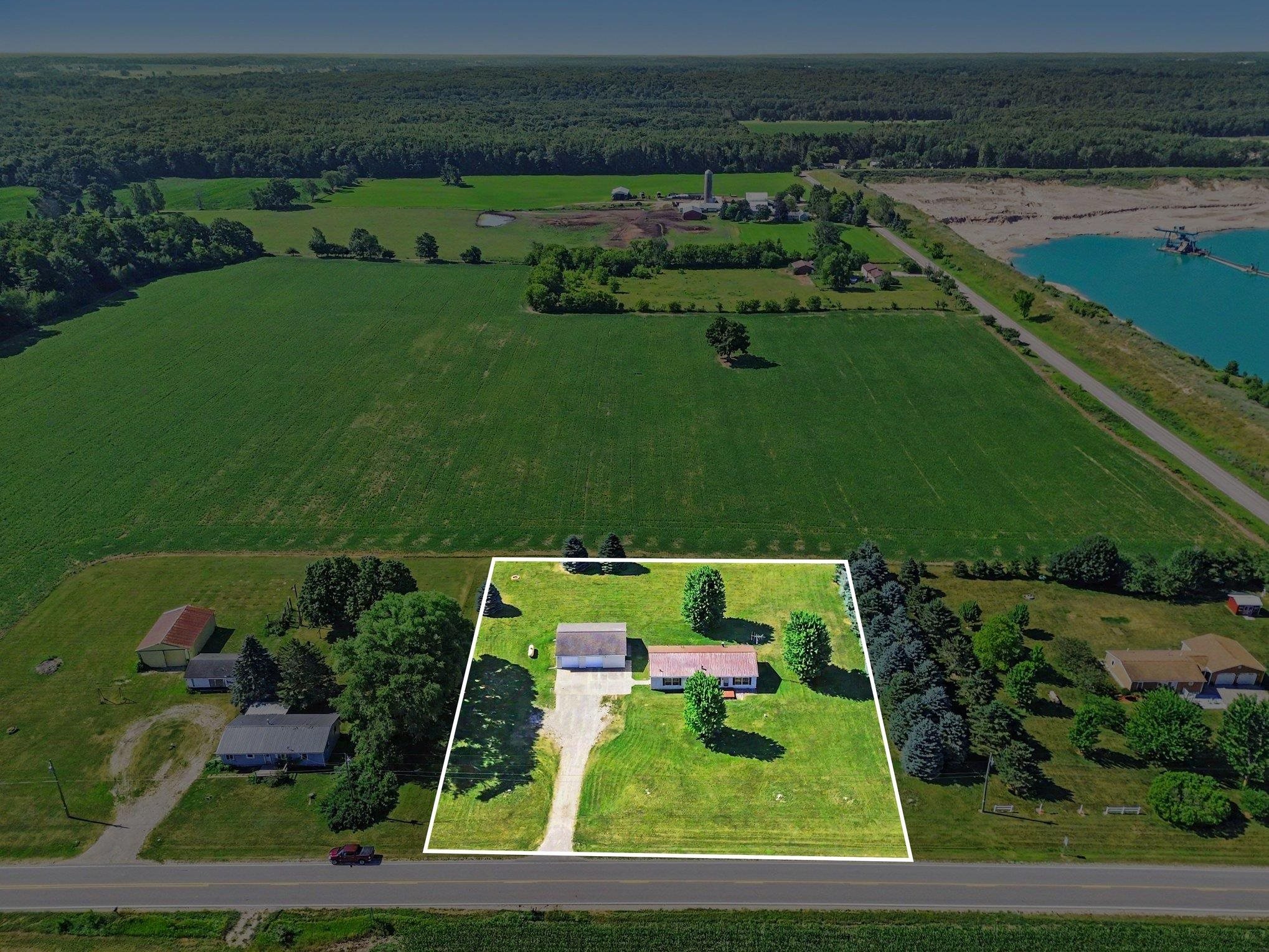 3895 West Broomfield Road Mount Pleasant, MI 48858 - Photo 28 of 34