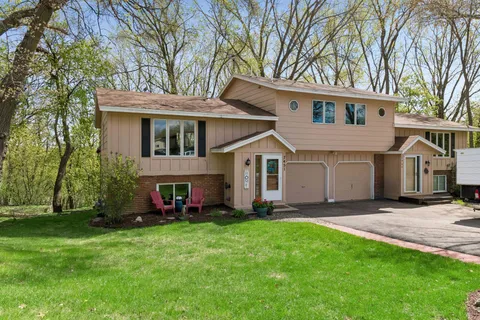 $349,900 | 7451 Bittersweet Drive, Eden Prairie, MN 55344