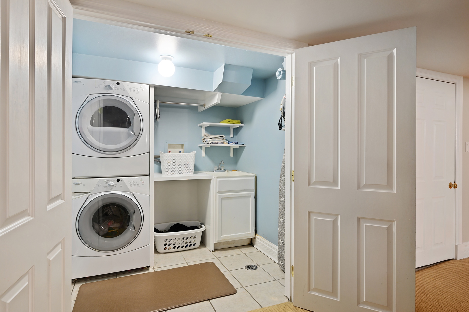 1054 Tower Road Winnetka, IL 60093 - Photo 29 of 32 a utility room with dryer and washer