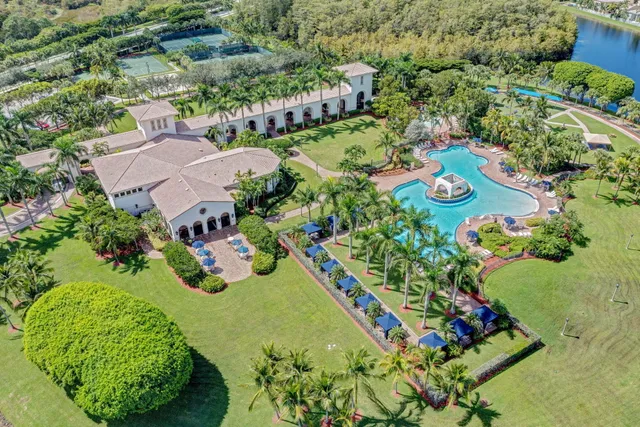 $725,000 | 9858 Shepard Place, Wellington, FL 33414