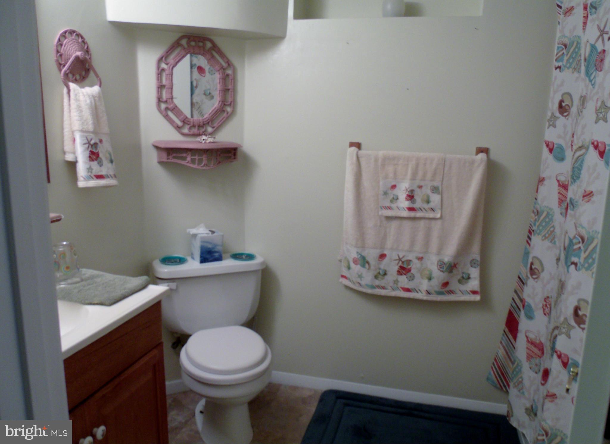 326 Upperlanding Road Baltimore, MD 21221 - Photo 14 of 25 Bath