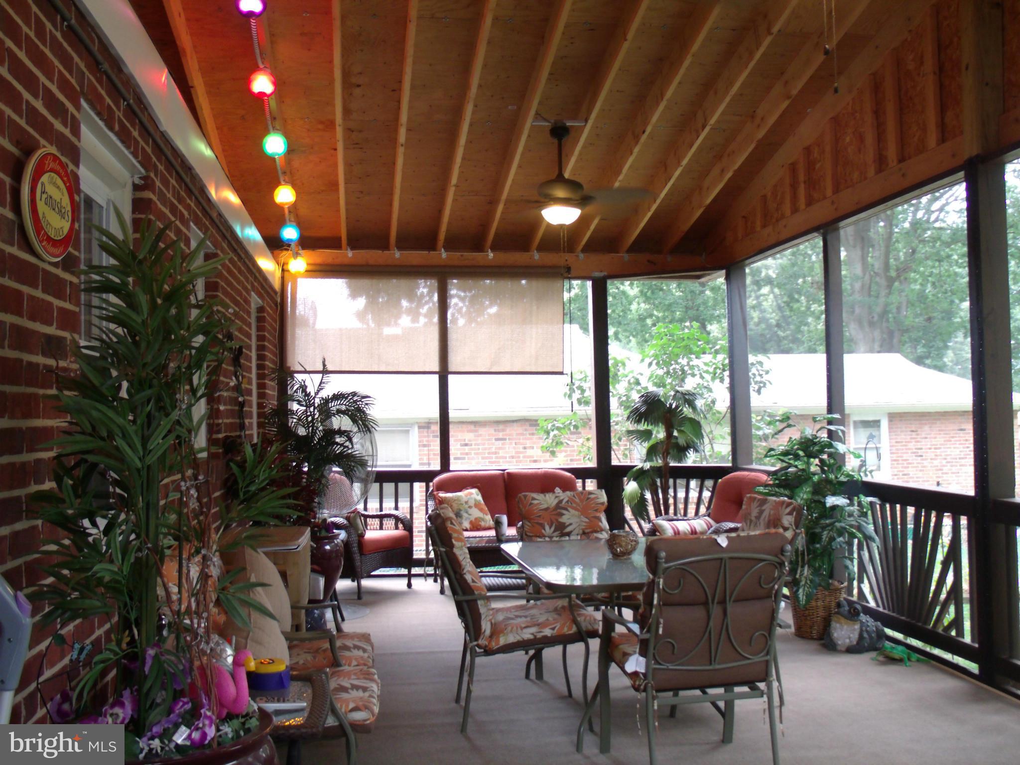 326 Upperlanding Road Baltimore, MD 21221 - Photo 17 of 25 onto screened deck 12.6'x28'. from side