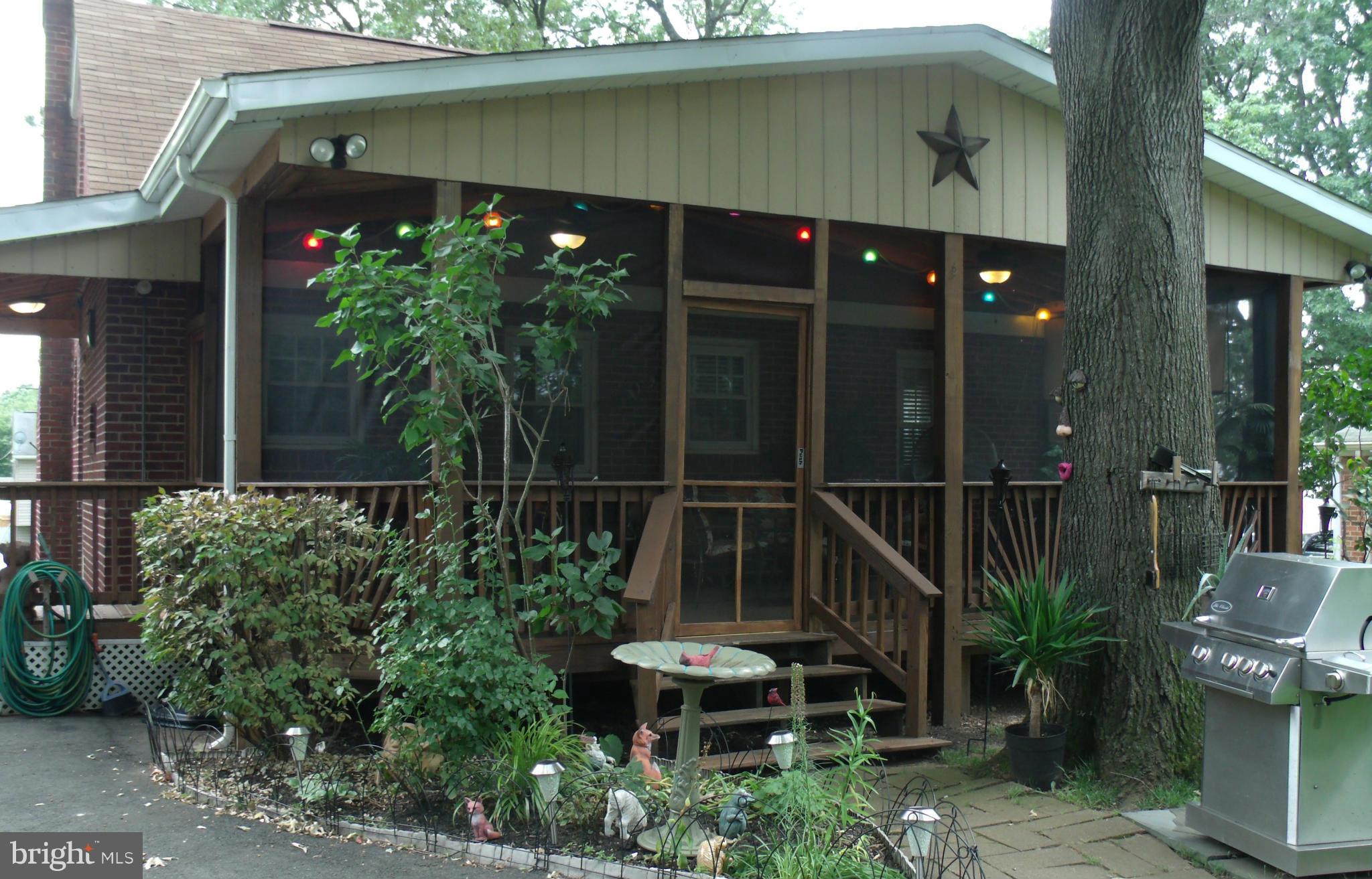 326 Upperlanding Road Baltimore, MD 21221 - Photo 21 of 25 Exterior (Rear) of Screened Deck.