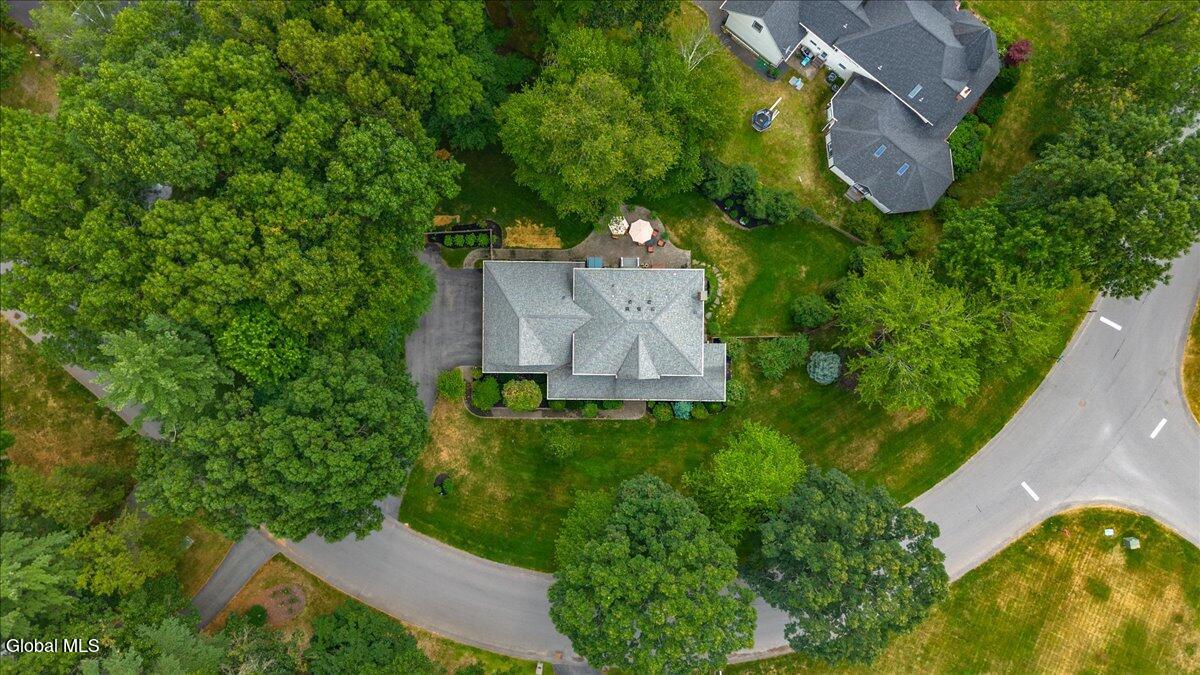 38 Timberwick Drive Halfmoon, NY 12065 - Photo 38 of 41 101-38 TIMBERWICK DR-58