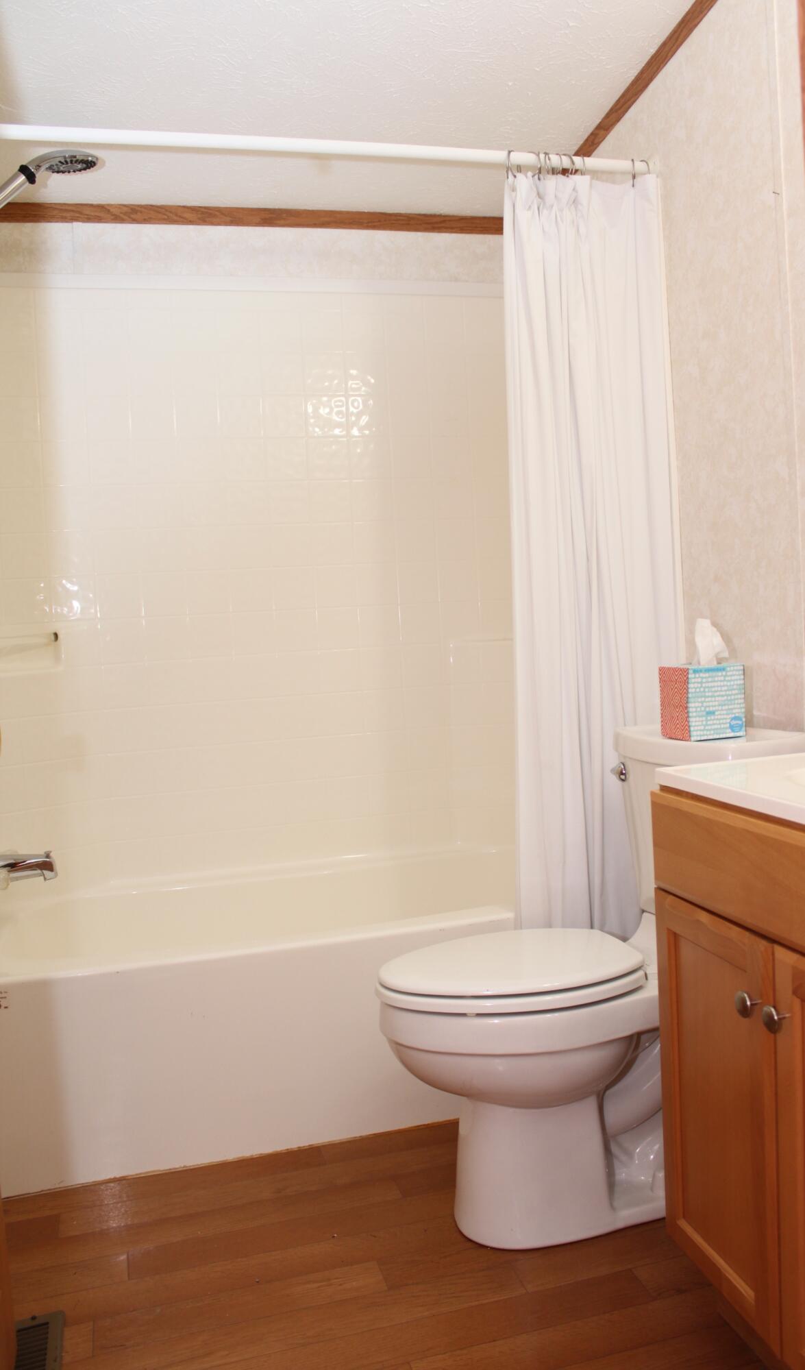 2786 Strand Road Muskegon, MI 49445 - Photo 14 of 26 IMG_4159