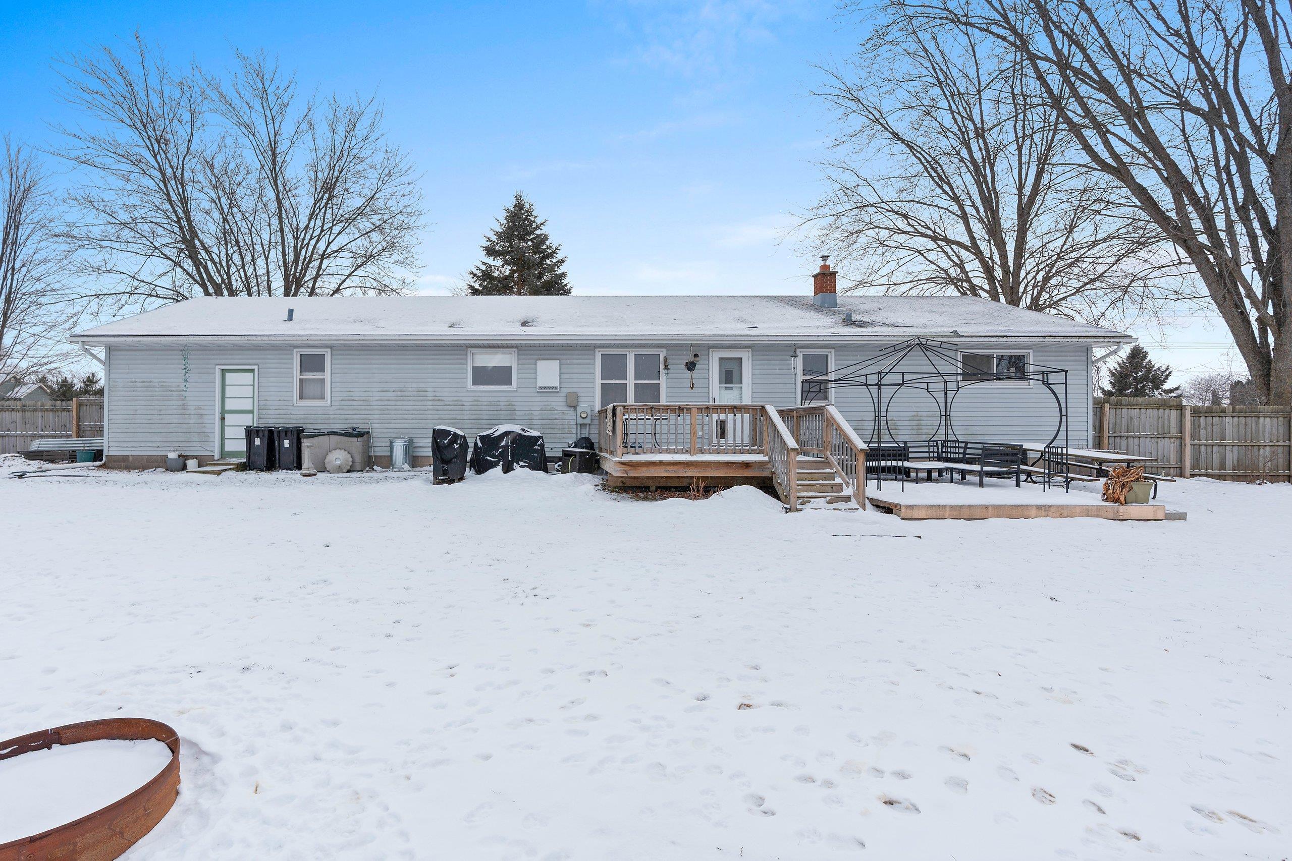 270 Walnut Street Manawa, WI 54949 - Photo 26 of 32