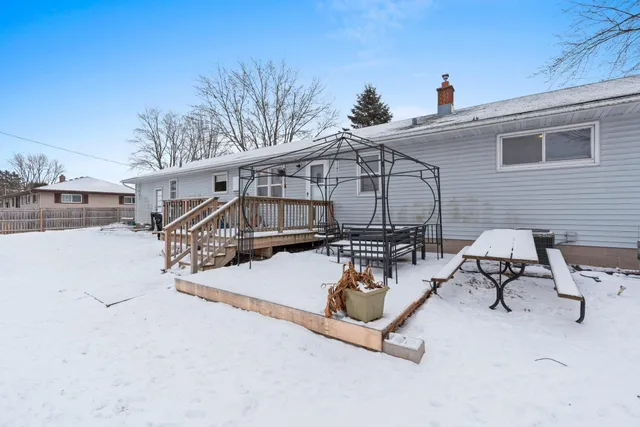 $239,900 | 270 Walnut Street, Manawa, WI 54949