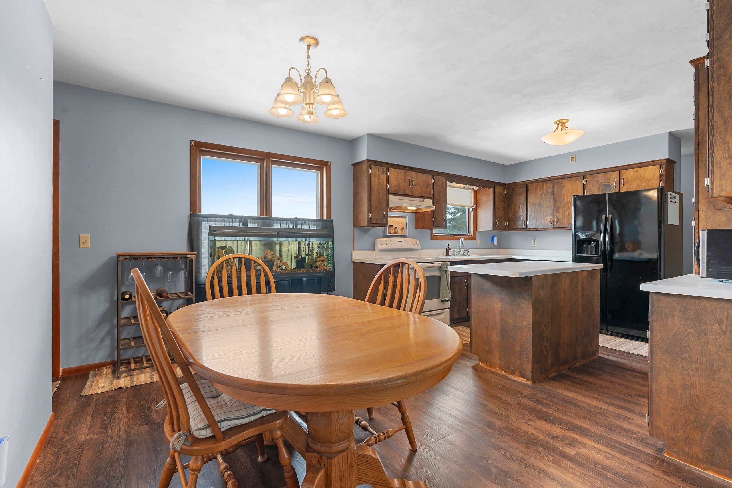 270 Walnut Street Manawa, WI 54949 - Photo 7 of 32