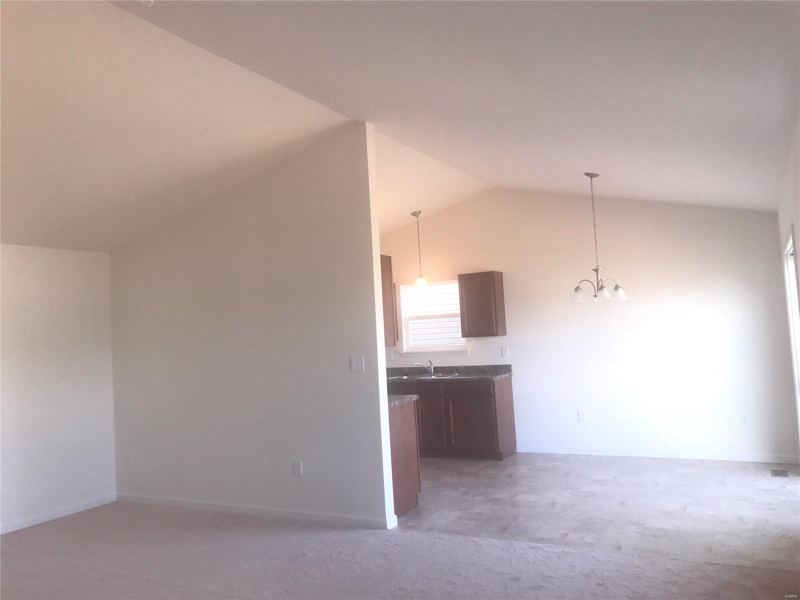 349 Rock Ridge Road Wentzville, MO 63385 - Photo 6 of 9