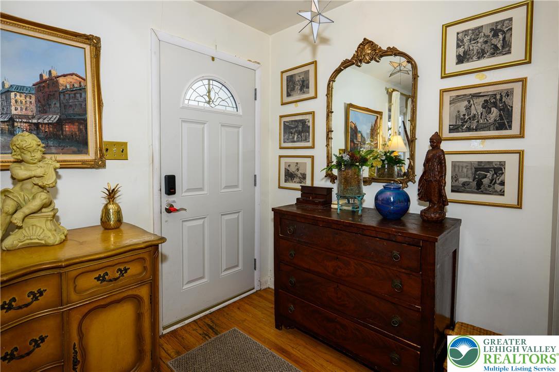 2529 Hampshire Road Bethlehem, PA 18017 - Photo 11 of 30