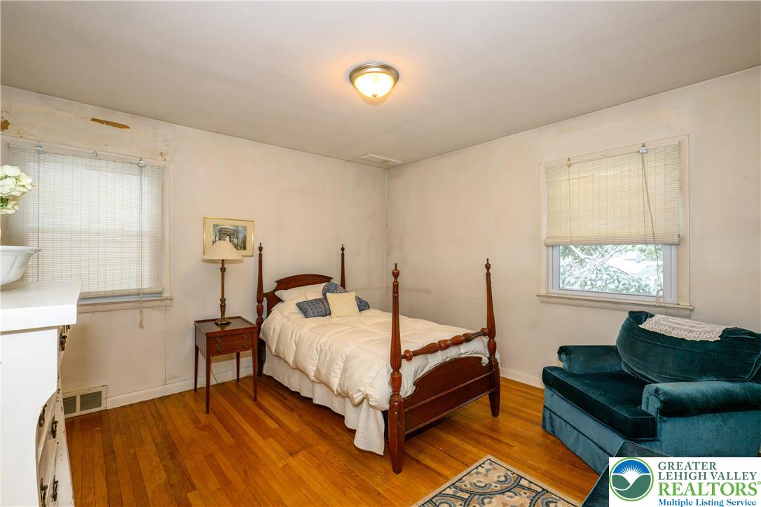 2529 Hampshire Road Bethlehem, PA 18017 - Photo 17 of 30