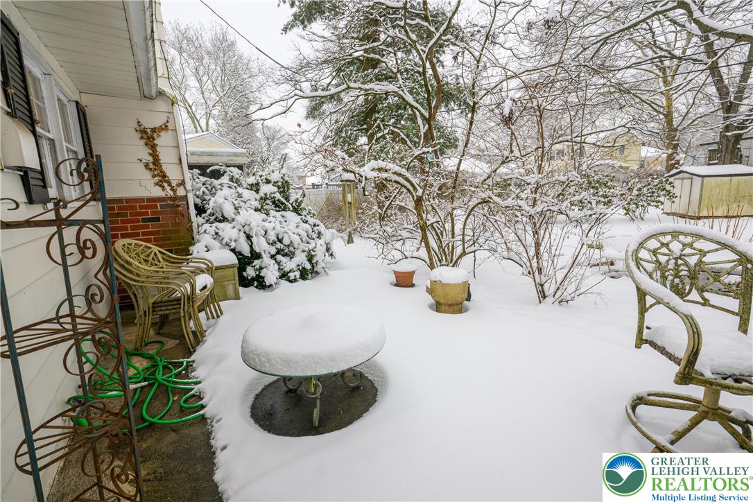 2529 Hampshire Road Bethlehem, PA 18017 - Photo 27 of 30