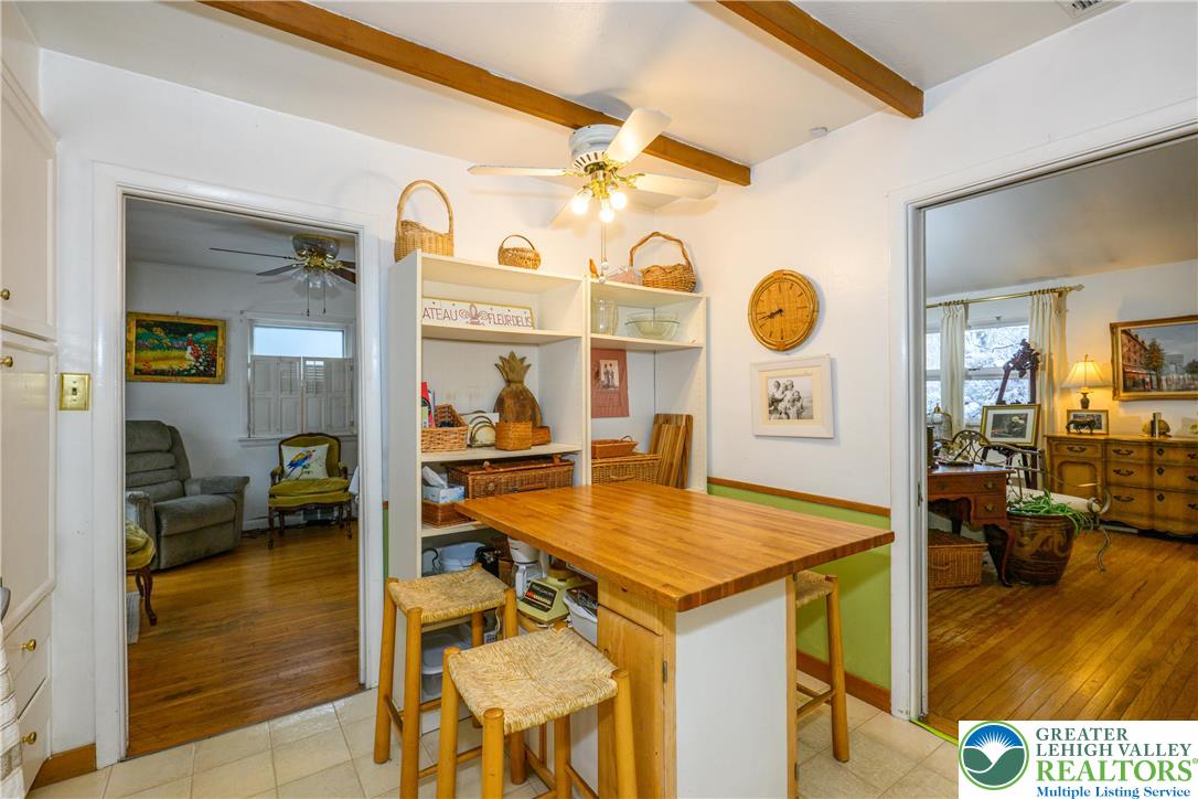 2529 Hampshire Road Bethlehem, PA 18017 - Photo 7 of 30