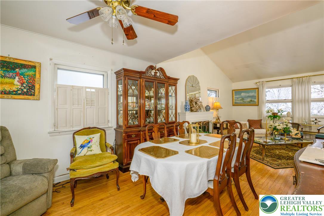 2529 Hampshire Road Bethlehem, PA 18017 - Photo 8 of 30