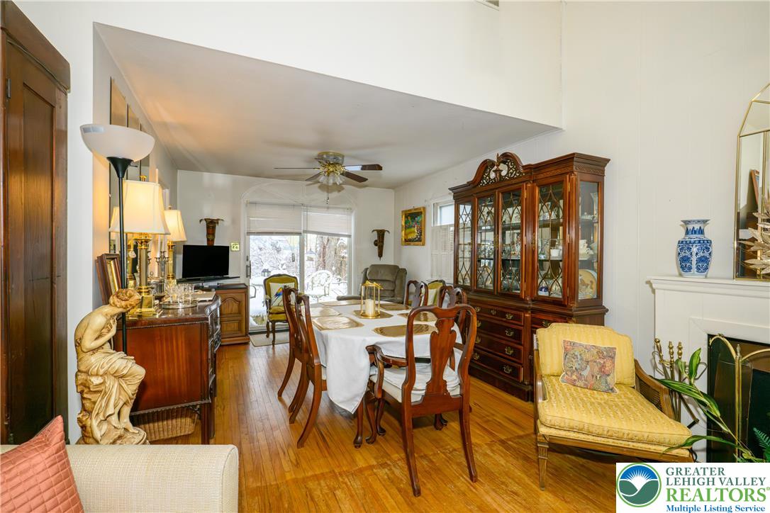 2529 Hampshire Road Bethlehem, PA 18017 - Photo 9 of 30