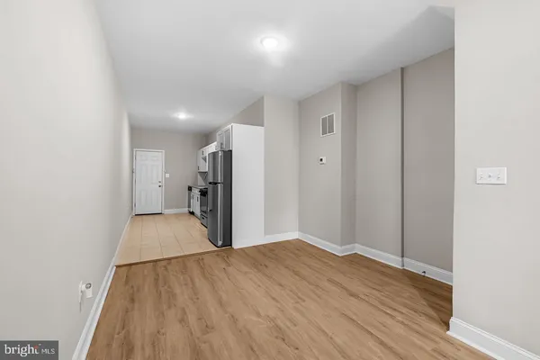 $1,500 | 1605 Clifton Avenue, Baltimore, MD 21217