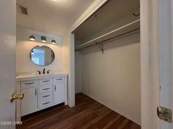 $1,800 | 2100 West Beach Drive, Unit S102, Panama City, FL 32401