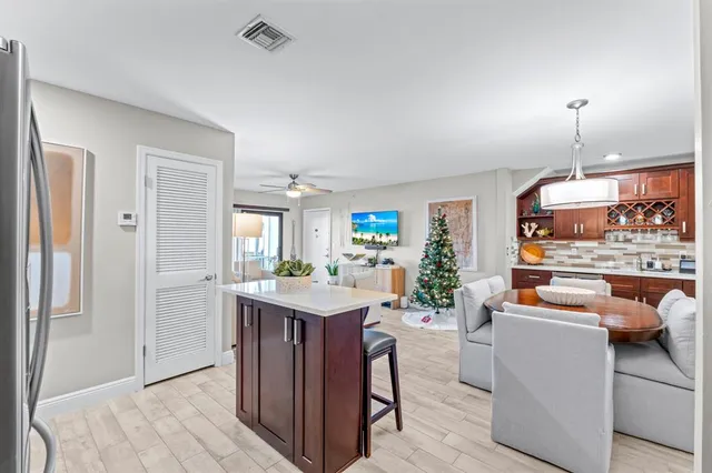 $299,000 | 160 Cypress Club Drive, Unit 604, Pompano Beach, FL 33060