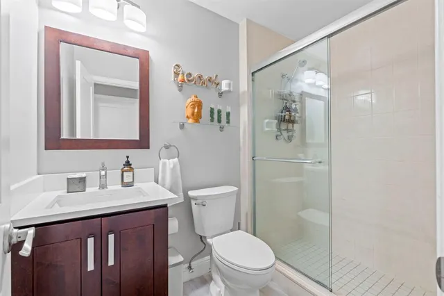 $299,000 | 160 Cypress Club Drive, Unit 604, Pompano Beach, FL 33060