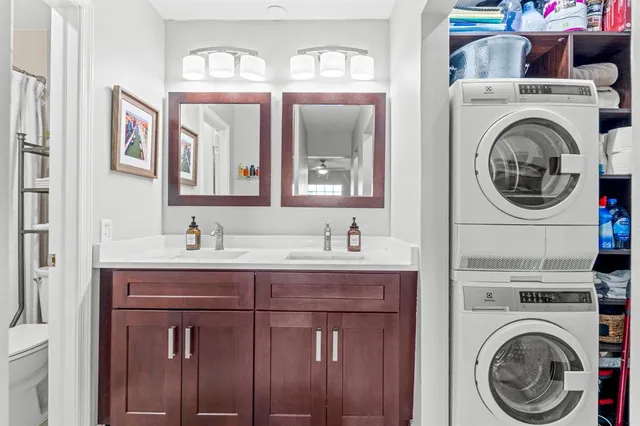 $299,000 | 160 Cypress Club Drive, Unit 604, Pompano Beach, FL 33060