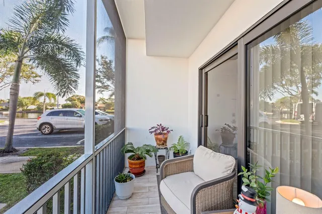 $299,000 | 160 Cypress Club Drive, Unit 604, Pompano Beach, FL 33060