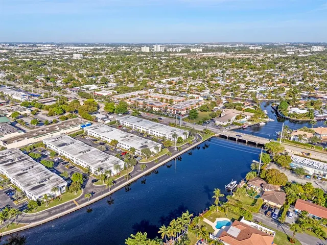 $299,000 | 160 Cypress Club Drive, Unit 604, Pompano Beach, FL 33060