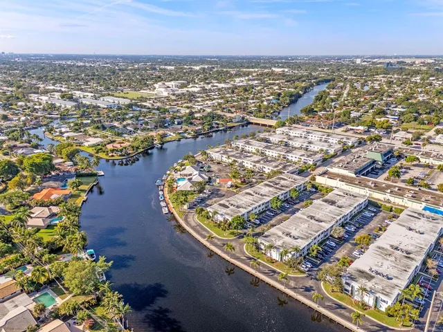 $299,000 | 160 Cypress Club Drive, Unit 604, Pompano Beach, FL 33060