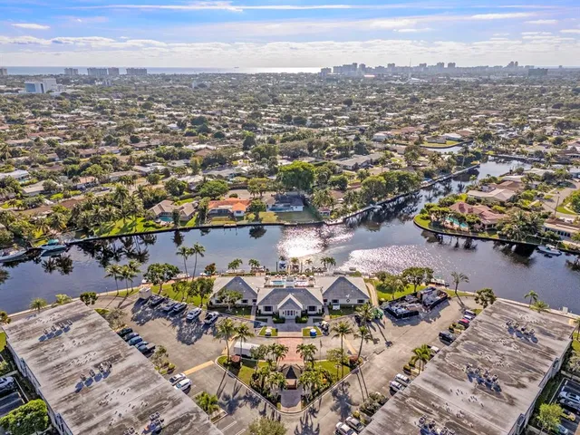 $299,000 | 160 Cypress Club Drive, Unit 604, Pompano Beach, FL 33060