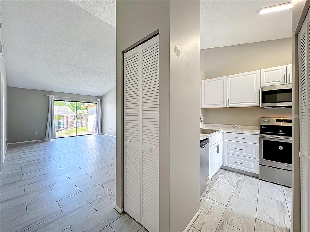 12136 Sand Pebble Way Orlando, FL 32824 - Photo 5 of 51