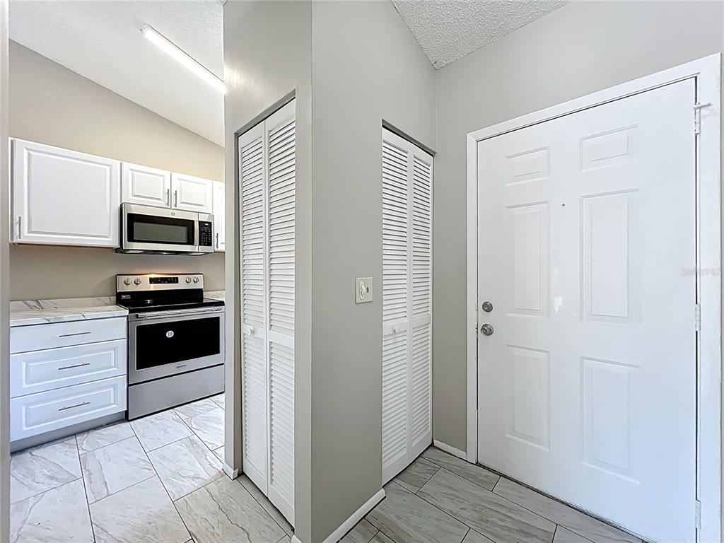 12136 Sand Pebble Way Orlando, FL 32824 - Photo 6 of 51