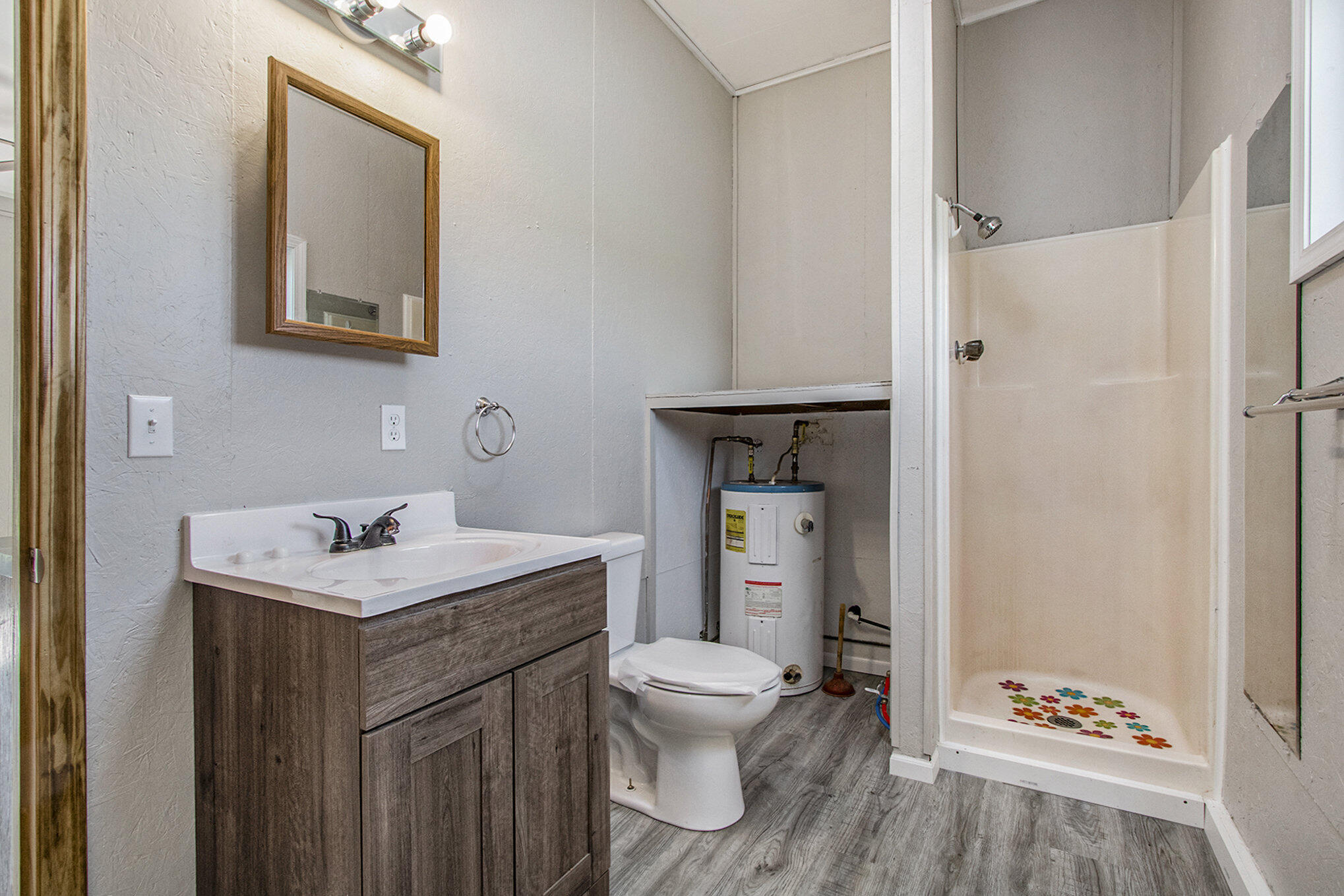 5310 North Branch Road Coloma, MI 49038 - Photo 14 of 31 Bathroom 1