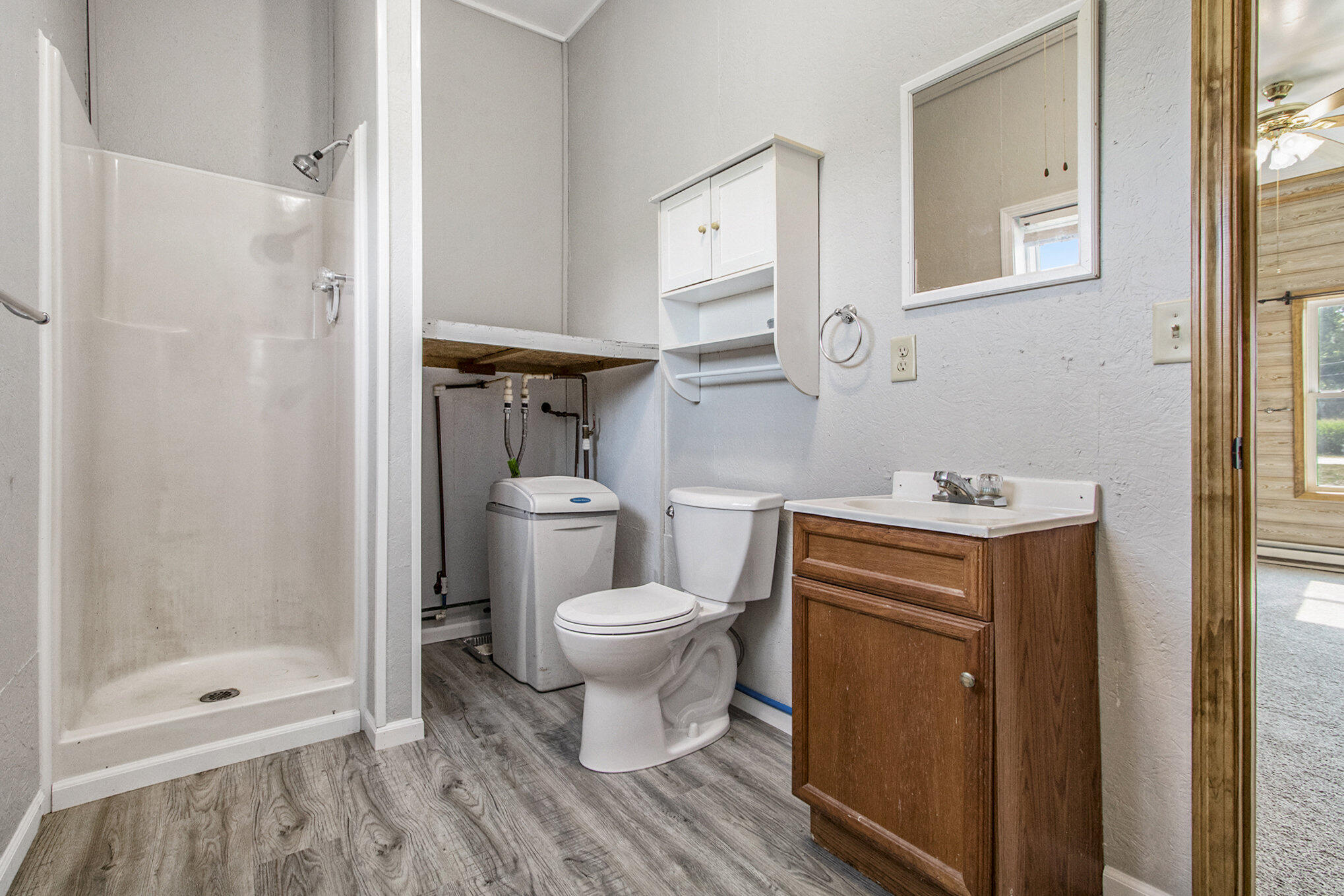 5310 North Branch Road Coloma, MI 49038 - Photo 17 of 31 Bathroom 2