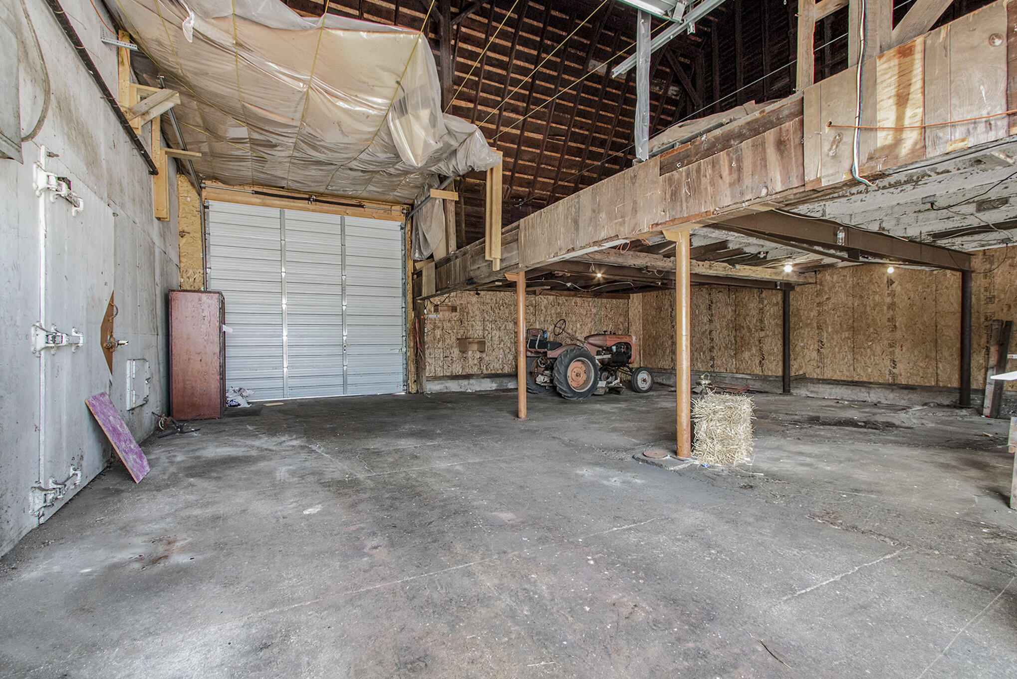 5310 North Branch Road Coloma, MI 49038 - Photo 20 of 31 2 Story Barn