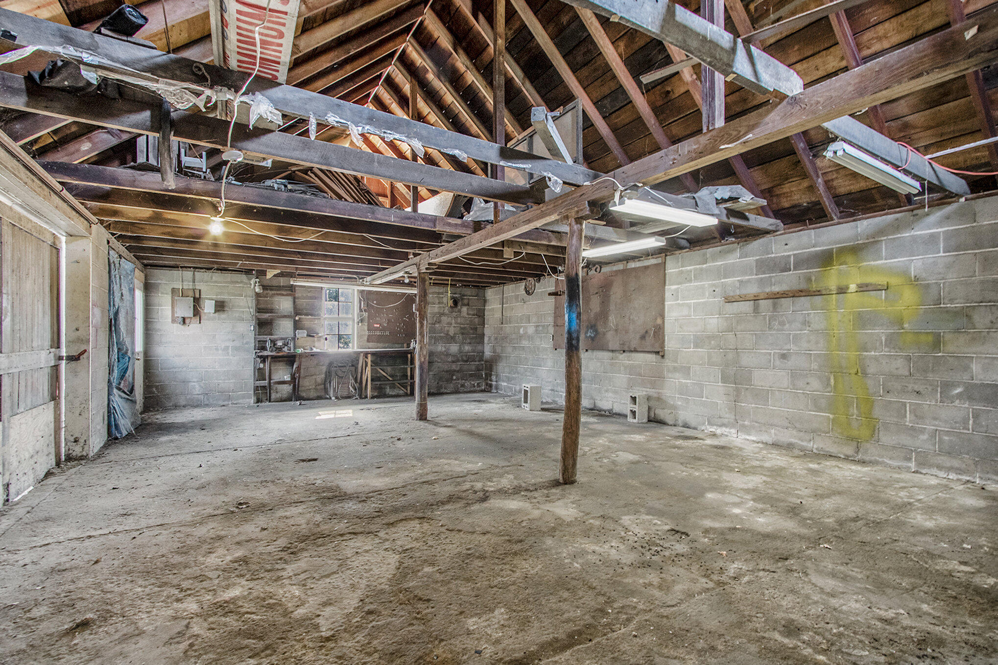 5310 North Branch Road Coloma, MI 49038 - Photo 23 of 31 Detached Garage