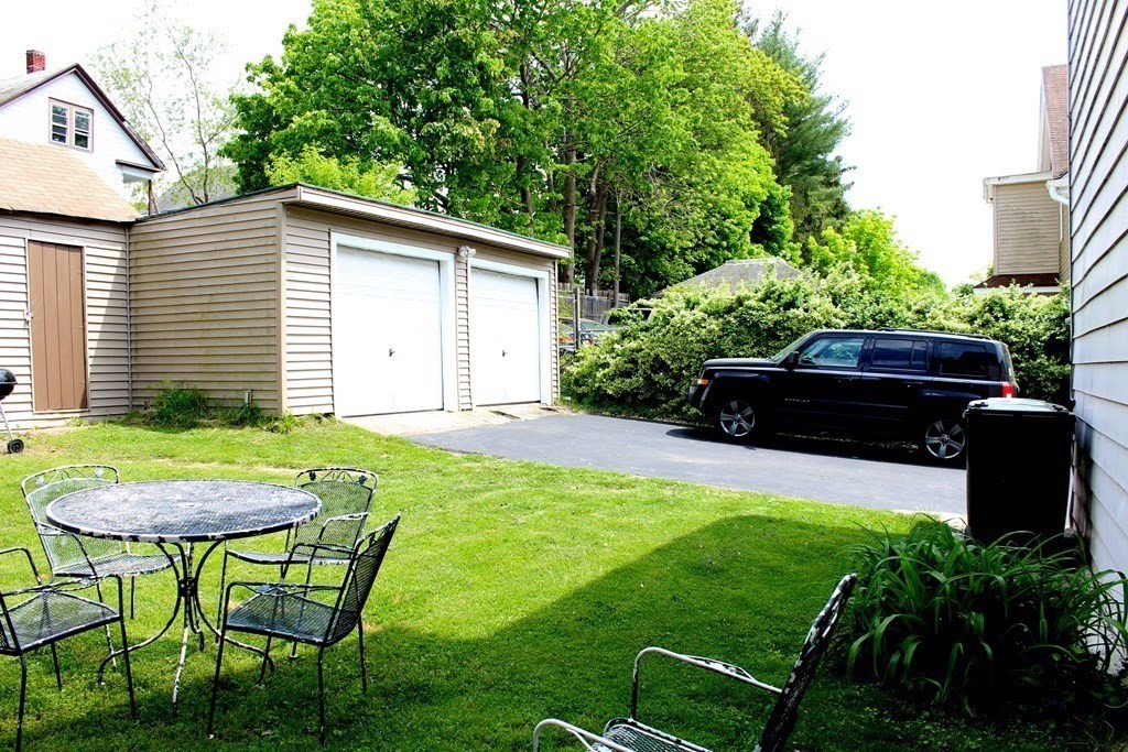 17 Whitcomb Street Webster, MA 01570 - Photo 8 of 31 Gallery Image 8