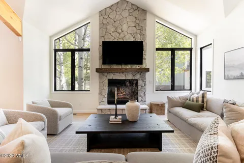 $3,695,000 | 860 Deer Boulevard, Avon, CO 81620