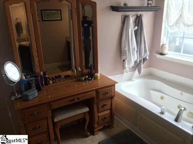 422 Flowerwood Lane Inman, SC 29349 - Photo 12 of 36 Gallery Image 12