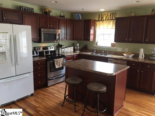 422 Flowerwood Lane Inman, SC 29349 - Photo 19 of 36 Gallery Image 19