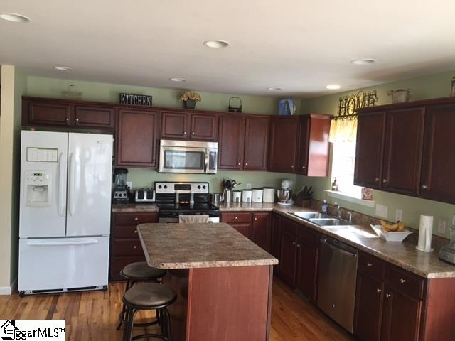 422 Flowerwood Lane Inman, SC 29349 - Photo 20 of 36 Gallery Image 20