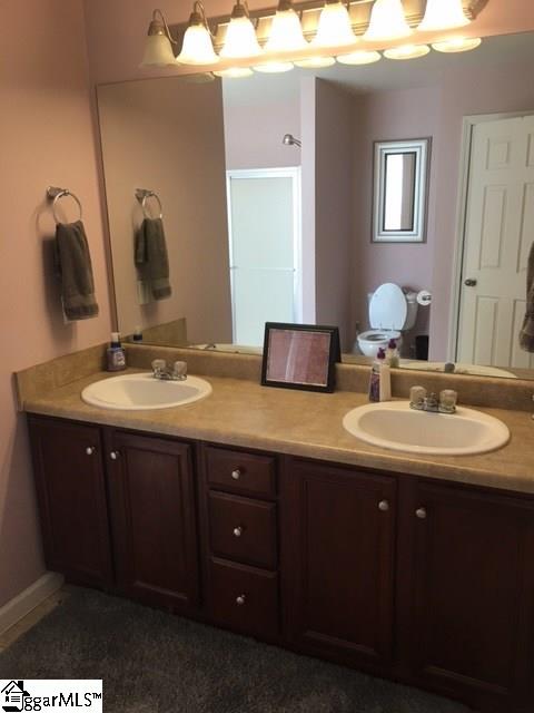422 Flowerwood Lane Inman, SC 29349 - Photo 10 of 36 Gallery Image 10