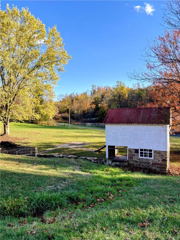 241 Lyons Road Claysville, PA 15323 - Photo 10 of 42 Gallery Image 10